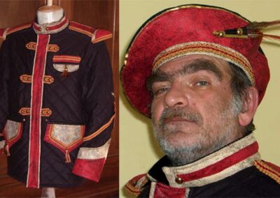 Costumes de gardes et leurs bérets